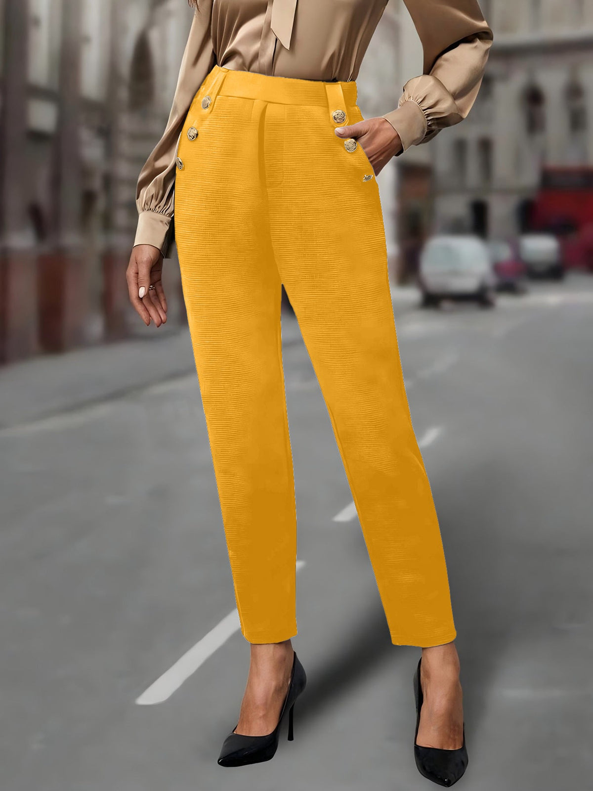 Pantalon de costume taille haute pour femmes avec boutons décoratifs