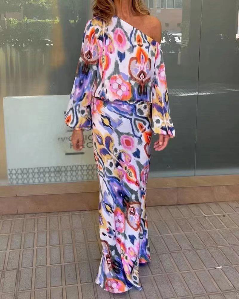 Robe maxi femme à épaule asymétrique, en satin fluide et manches cloche