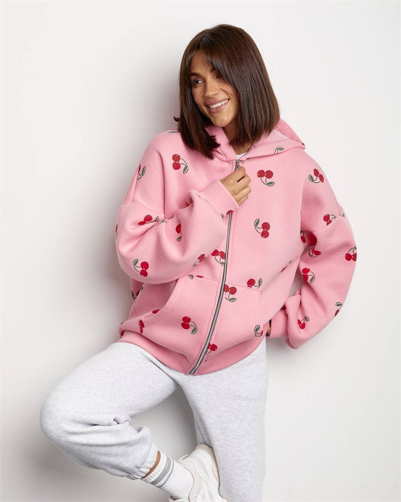 Pull zippé à capuche ludique pour femmes avec imprimé cerises et coupe oversize Echo Archiv