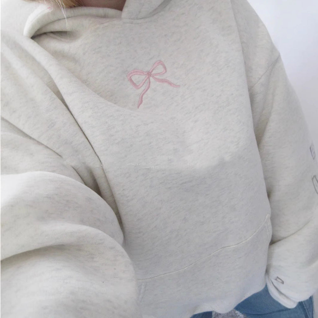 Hoodie pour femmes avec design floral brodé et doublure de capuche imprimée Echoarchiv