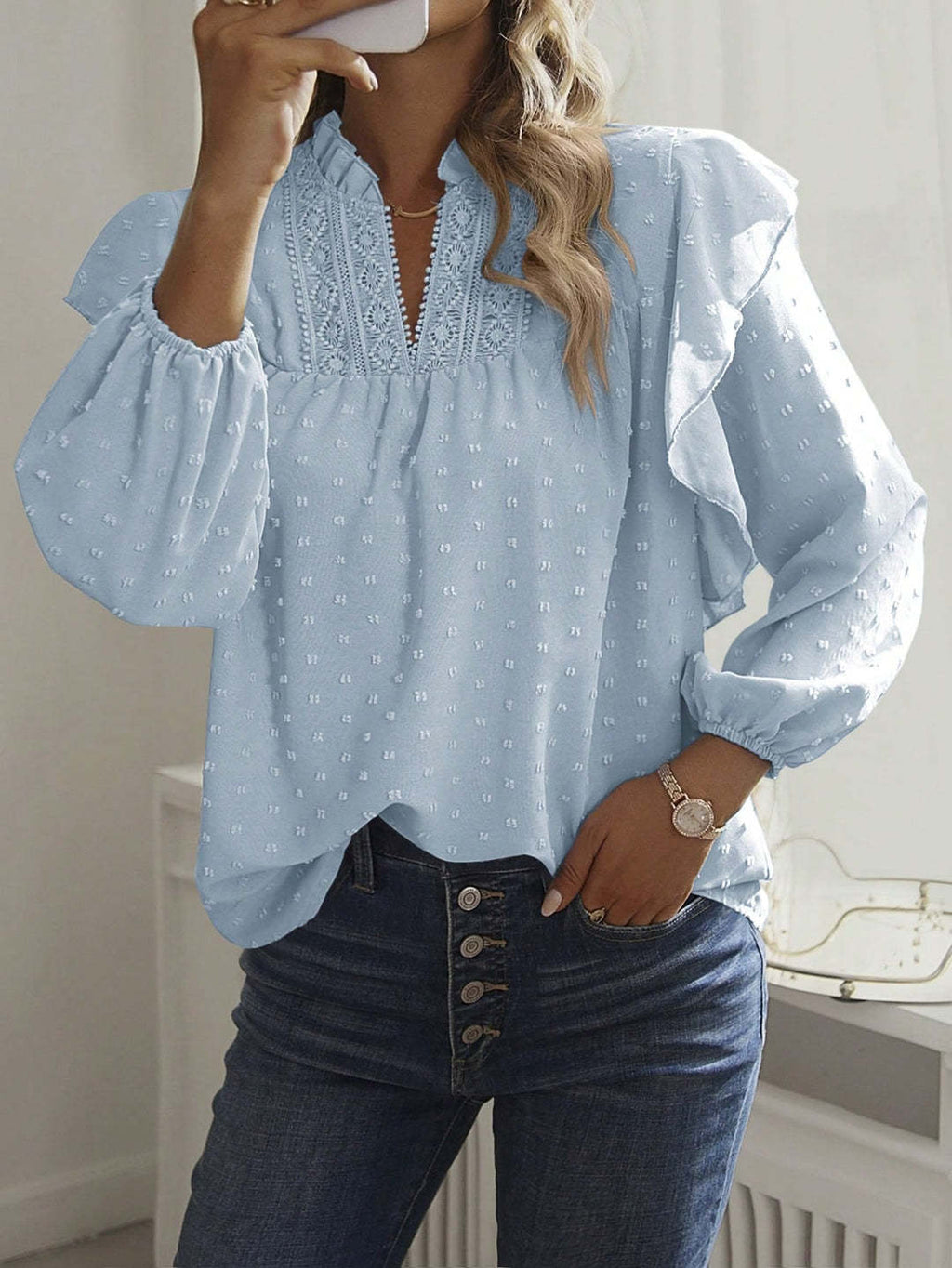 Blouse en viscose pour femmes avec broderie en dentelle et manches volantées