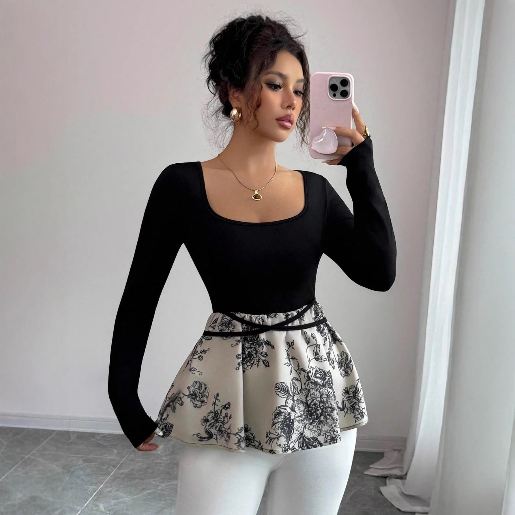 Top long à manches formant pour femmes avec décolleté carré, stretch sans couture et taille prolongée R&B
