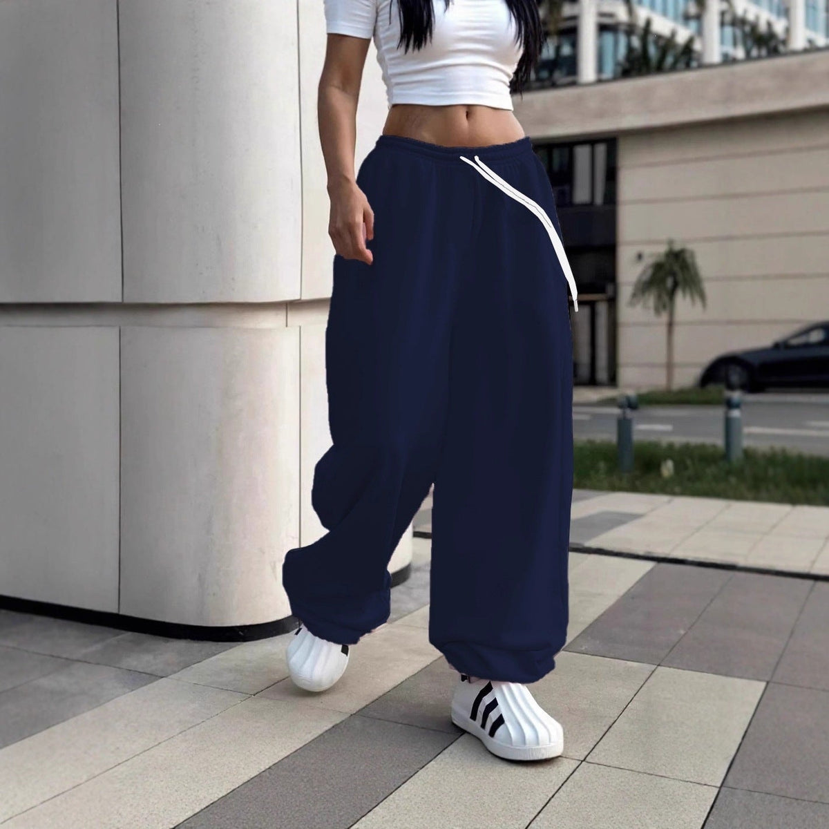 Pantalon de jogging large pour femmes avec ceinture confort haute, cordon de serrage et poignets élastiques Echo Archiv
