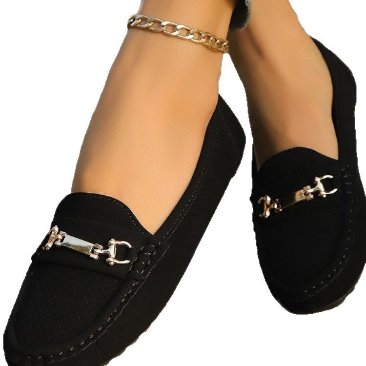 Mocassins pour femmes avec design perforé et accent de boucle décoratif R&B