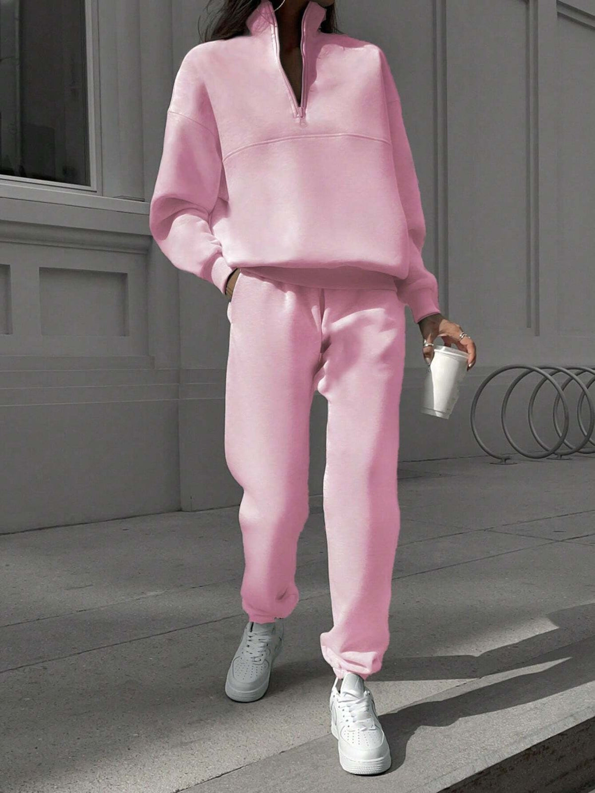 Ensemble lounge doux pour femmes avec sweat-shirt ample et pantalon de jogging taille haute Echo Archiv