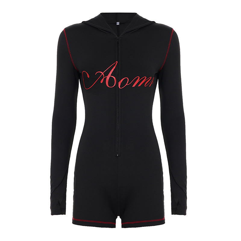 Rompers zippé ajusté pour femmes avec capuche, manches longues et shorts intégrés en stretch fonctionnel Echo Archiv