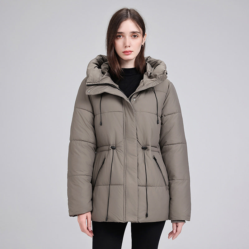 Parka à capuche matelassé pour femmes avec cordon de serrage ajustable à la taille, fermeture éclair cachée et bords côtelés Echo Archiv