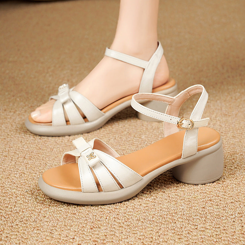 Sandales confortables pour femmes avec un design de lanière élégant et un talon bloc confortable - Mode Heidi