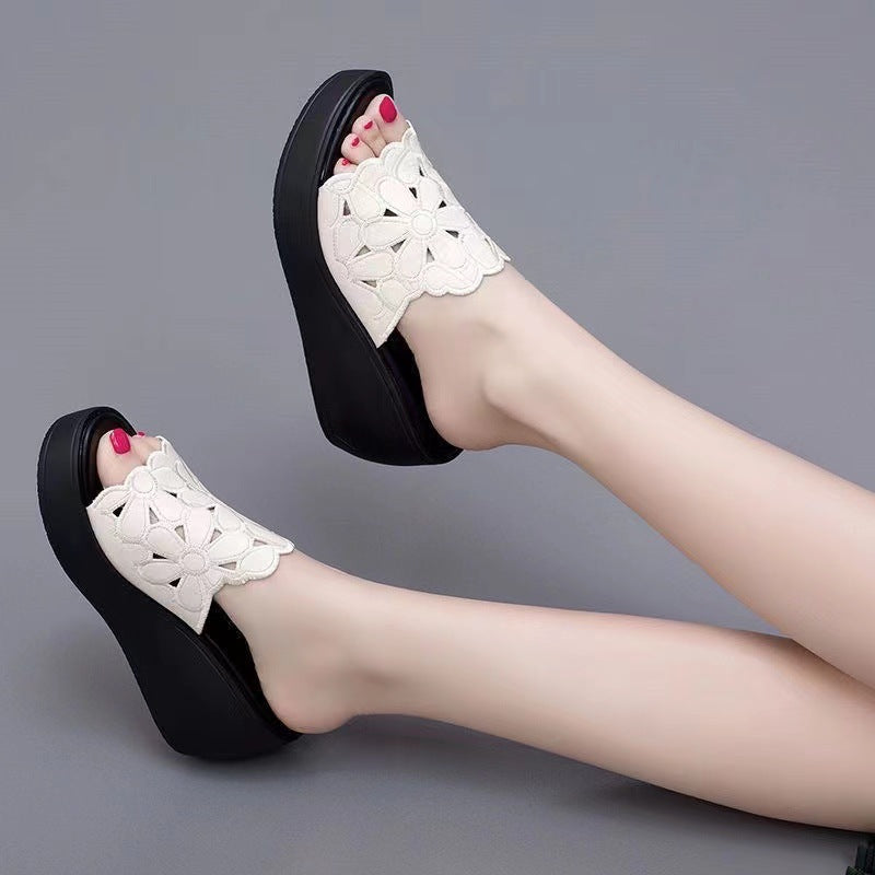 Pantoufles à talon compensé pour femmes avec design floral et semelle confortable R&B