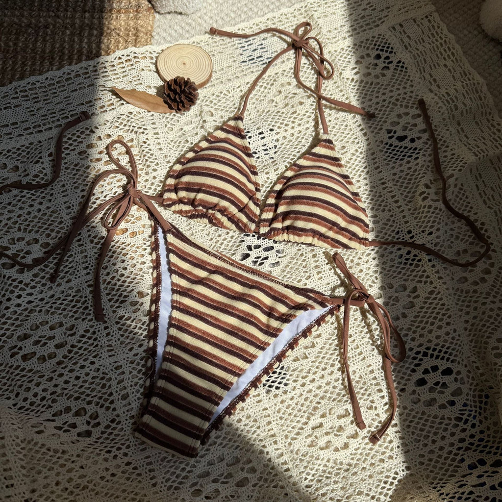 Bikini triangle pour femmes avec bretelles réglables et motif rayé coloré R&B