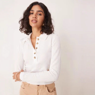 Polo à manches longues côtelé pour femmes avec patte de boutonnage décorative