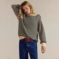 Pull-over rayé oversize pour femmes avec coupe ample, bords-côtes et passepoils contrastés Echoarchiv