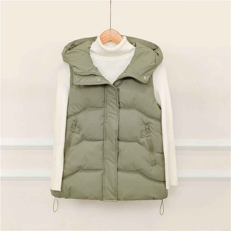 Gilet à capuche matelassé pour femmes avec rabat de fermeture éclair caché, cordon ajustable à la taille et poches zippées fonctionnelles Echo Archiv