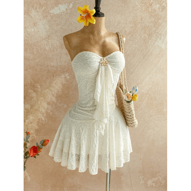 Robe Babydoll Femme avec Détails en Dentelle Élégante et Ourlet Froncé Heidi-Mode