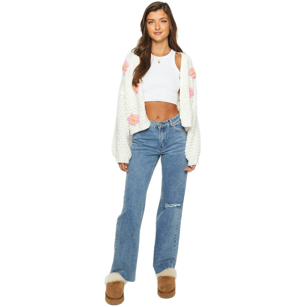 Cardigan court en grosse maille pour femmes avec appliqués floraux 3D et manches ballon Echoarchiv