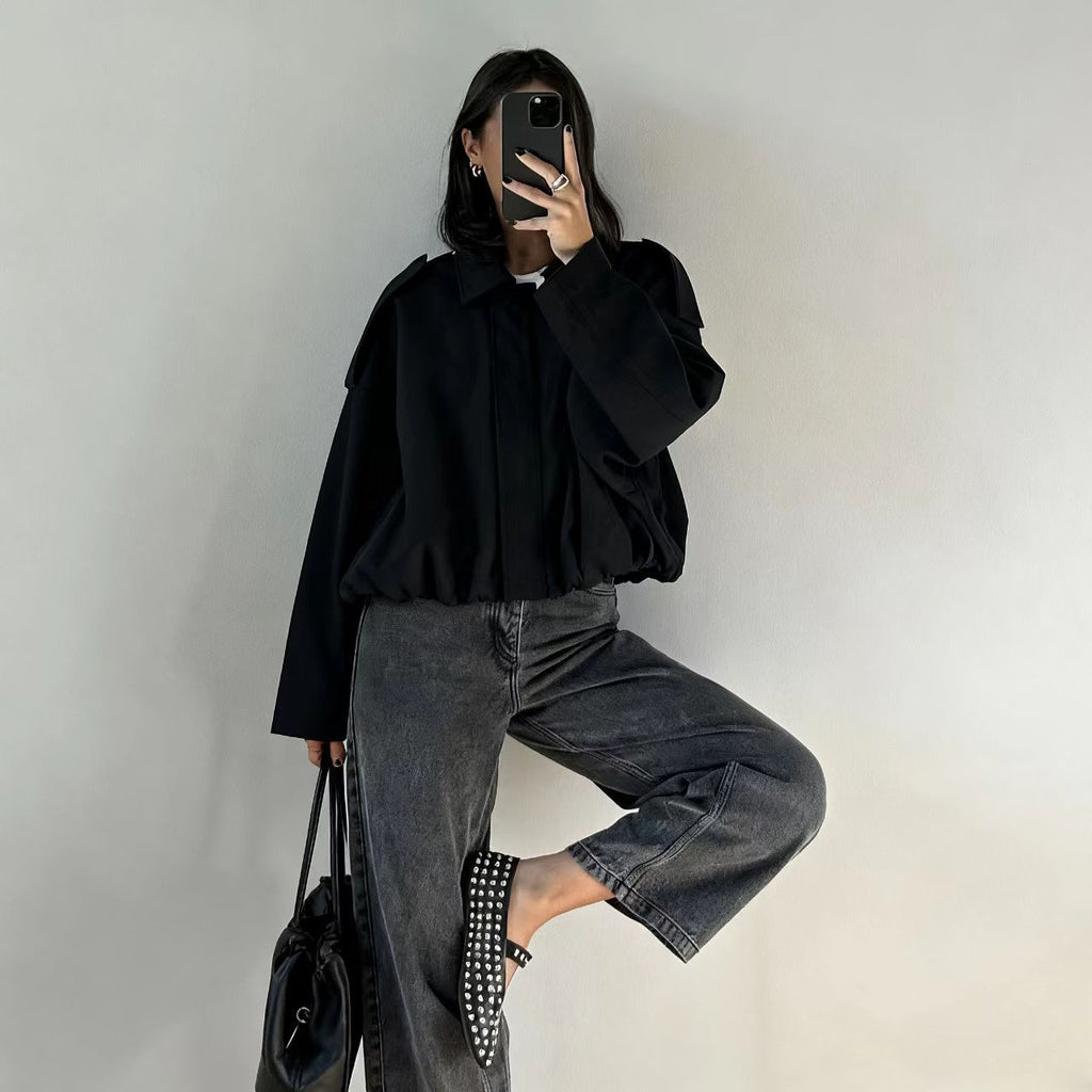 Veste courte pour femmes en coupe oversize avec ourlet ballon et épaulettes