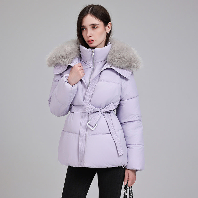 Manteau court matelassé pour femmes avec col en fausse fourrure volumineux et ceinture en tissu cintrée Echo Archiv