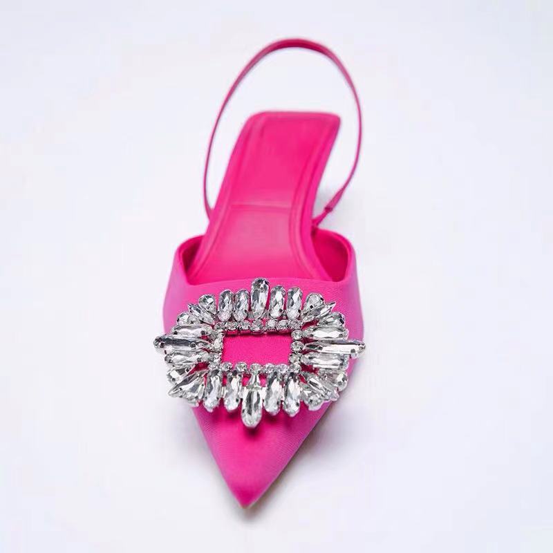 Pompes Slingback pour femmes avec détail en bijou scintillant R&B