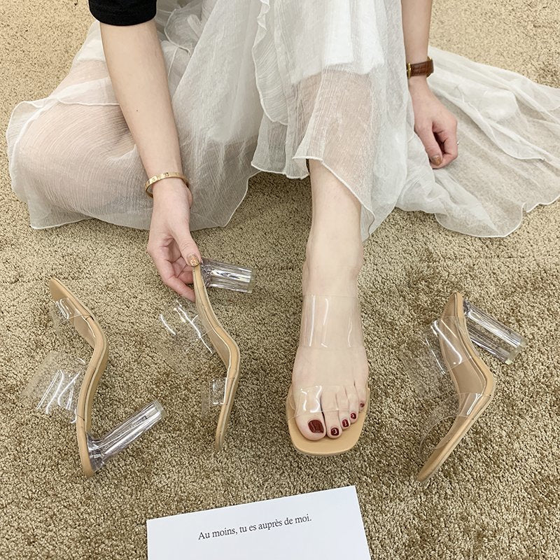 Sandales à talons blocs transparentes pour femmes avec un design élégant R&B