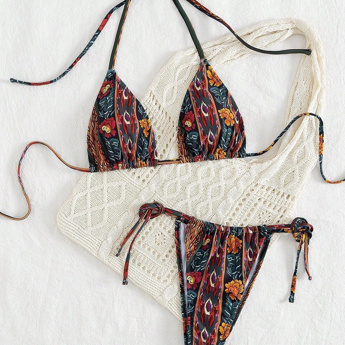 Bikini triangle femme avec motif floral R&B