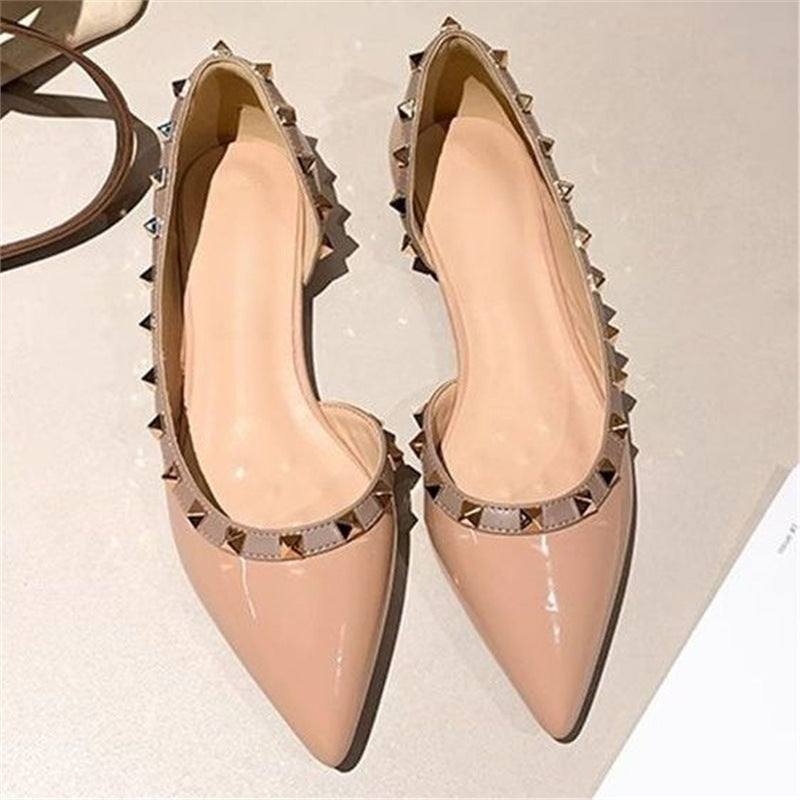 Ballerines élégantes à bout pointu pour femmes avec des ornements glamour R&B