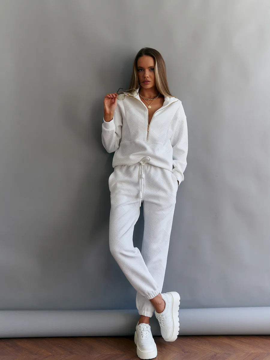 Ensemble lounge en jacquard structuré pour femmes avec pull à demi-zip et pantalon relaxant fuselé Echo Archive