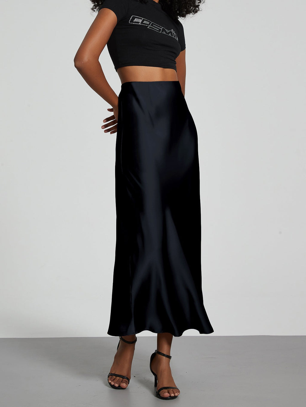 Jupe en Satin Stretch Élégante pour Femmes avec Taille Haute et Coupe Flottante R&B