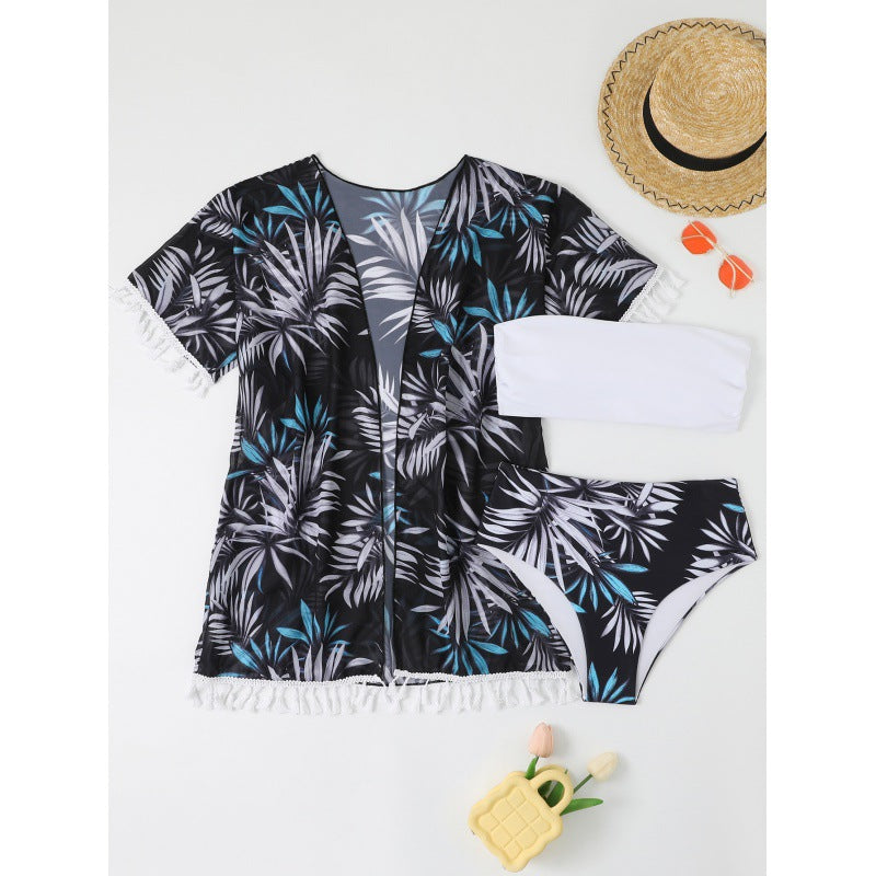 Veste de plage imprimée florale pour femmes avec finition à franges et bikini assorti Echo Archiv