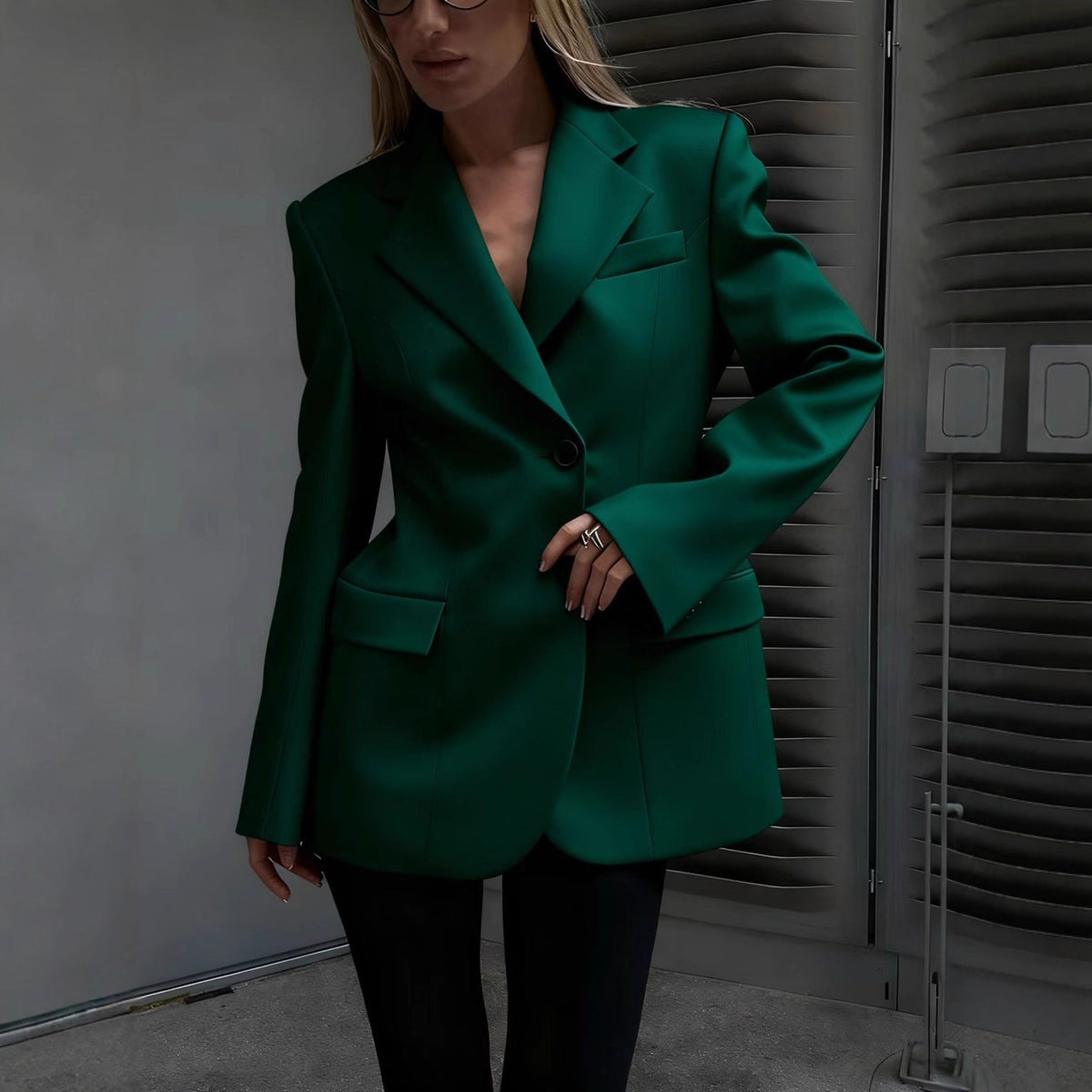 Blazer long oversized pour femmes avec épaule marquée et poches à rabat Echo Archiv