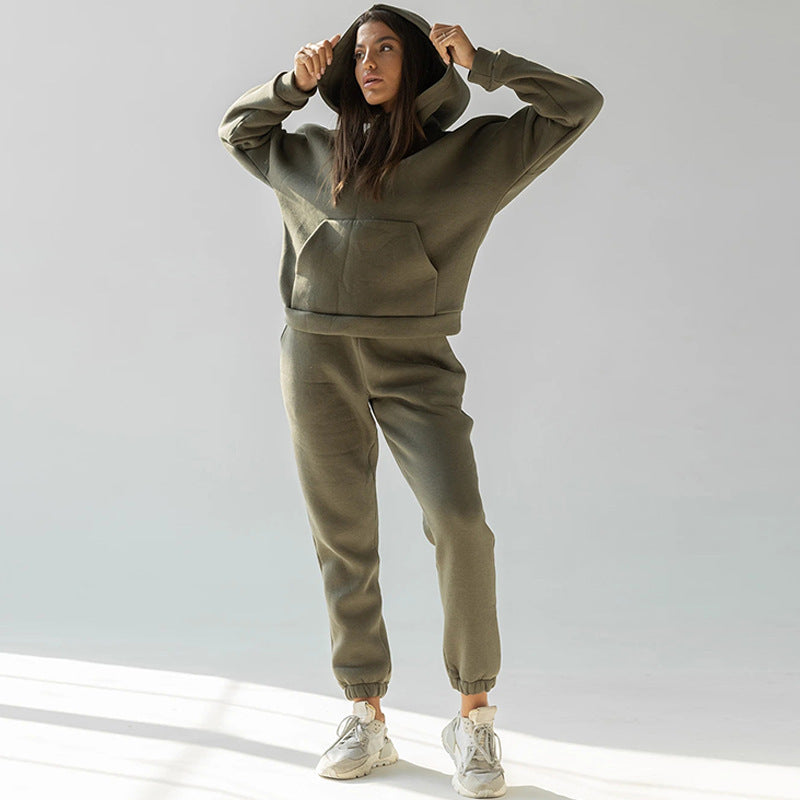 Ensemble de loungewear confortable pour femmes en deux parties avec un sweat à capuche oversize, poche kangourou et jogger à cheville élastique en French Terry Echo Archive