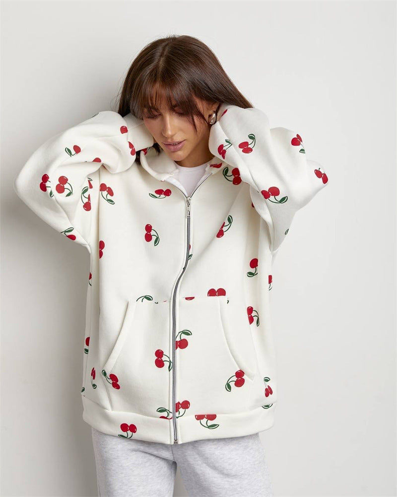 Pull zippé à capuche ludique pour femmes avec imprimé cerises et coupe oversize Echo Archiv