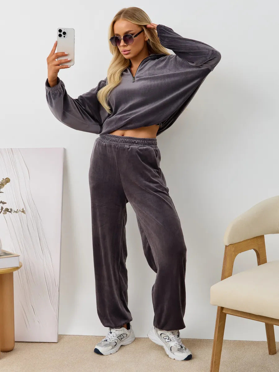 Ensemble de lounge en velours deux pièces pour femmes avec capuche et pantalon à taille élastique
