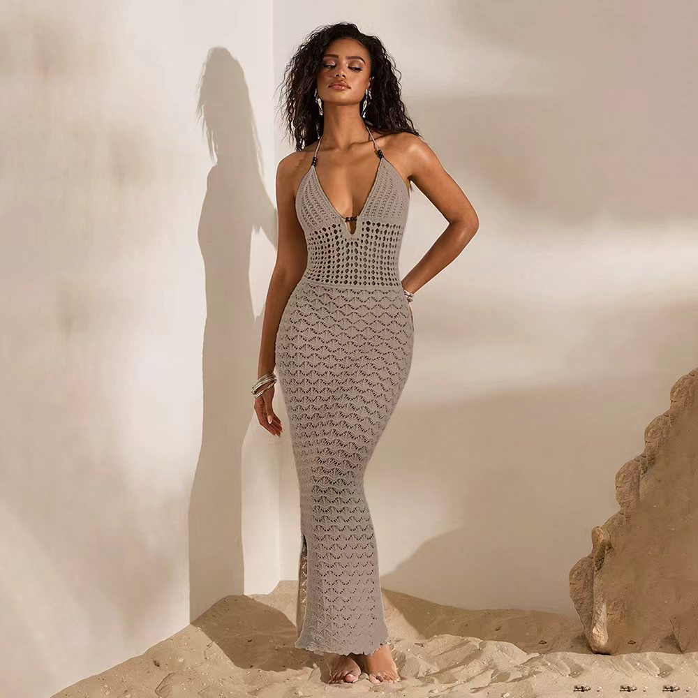 Robe de plage élégante en crochet pour femmes avec décolleté en V profond R&B