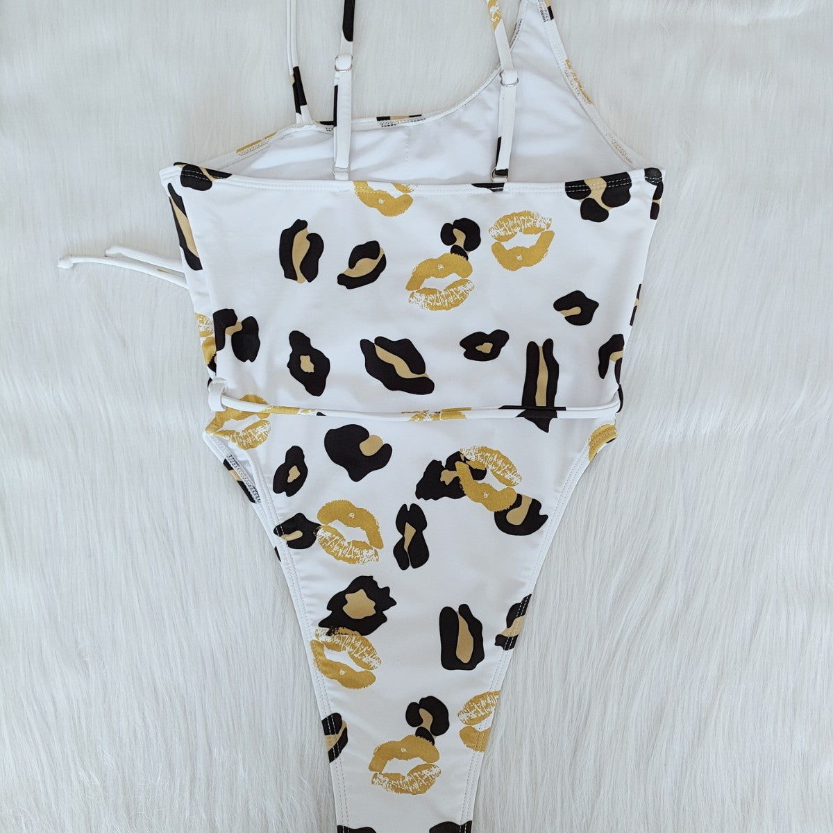 Maillot de bain élégant pour femmes avec détail nouable R&B
