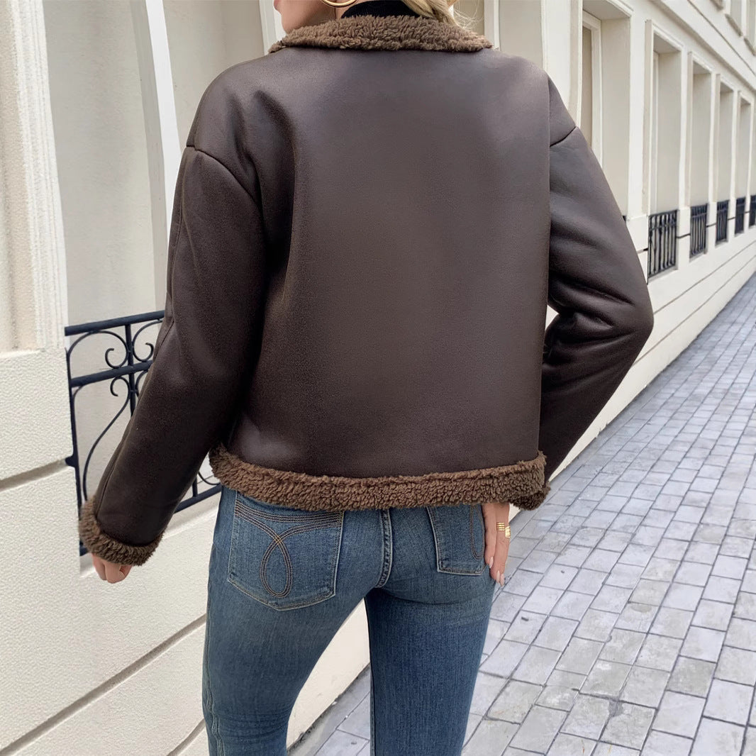 Veste courte pour femmes avec col et poches appliquées