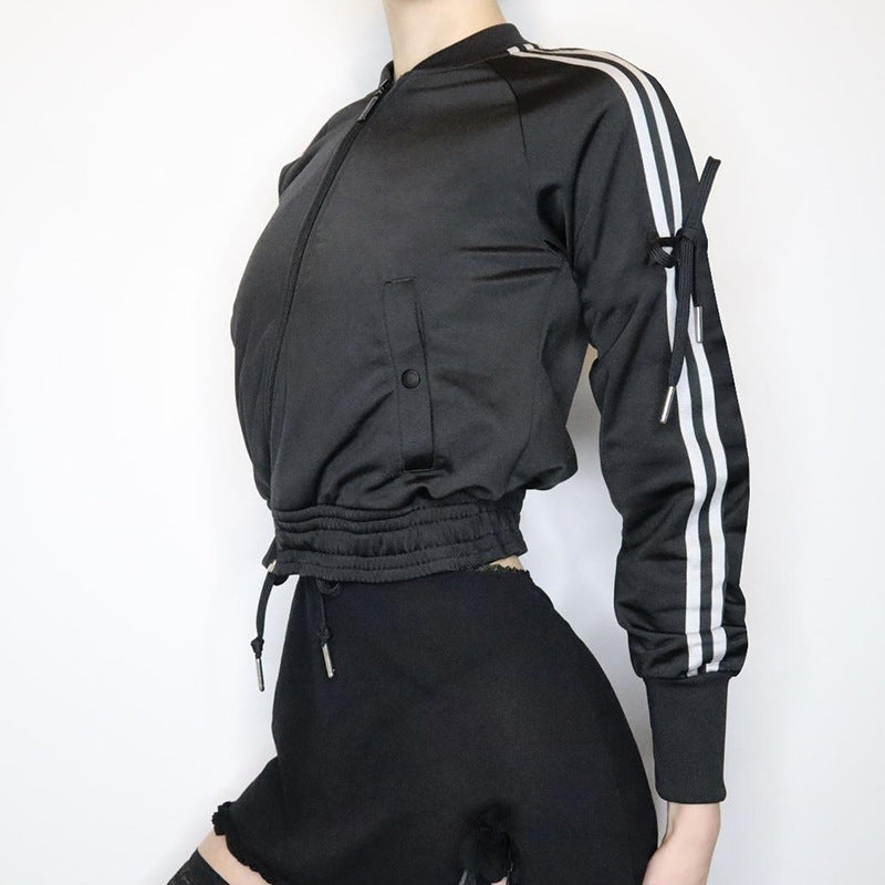 Veste zippée sportive pour femmes au style bomber avec bandes latérales, liens aux manches et cordon de serrage Echo Archiv