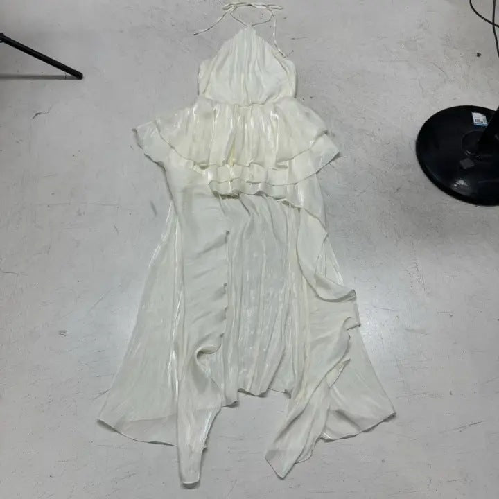 Robe portefeuille légère pour femmes avec volant et ourlet asymétrique R&B