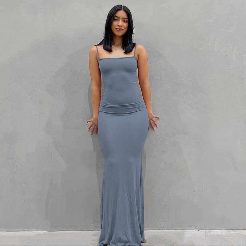 Robe maxi en jersey ajustée pour femmes avec drapés cintrés, manches longues et ourlet évasé Echoarchiv
