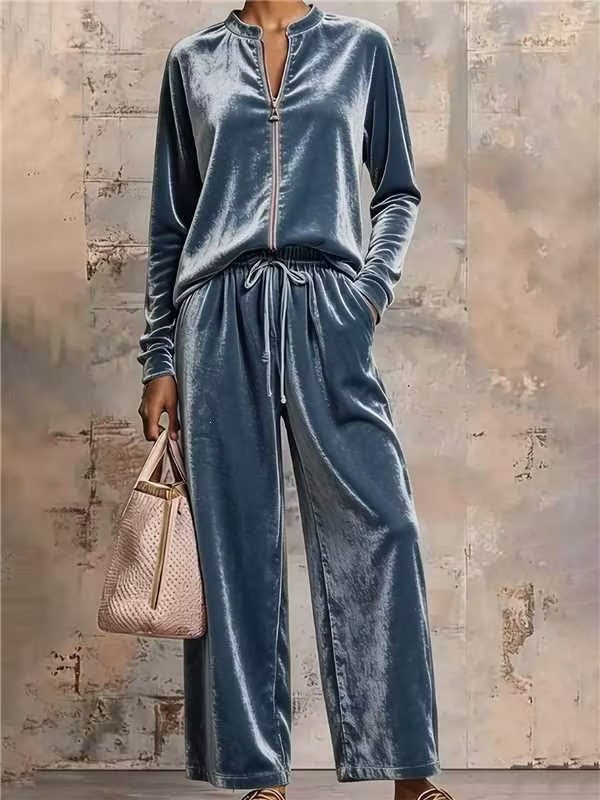 Ensemble lounge en velours pour femmes avec col montant, haut zippé et pantalon à cordon Echo Archiv