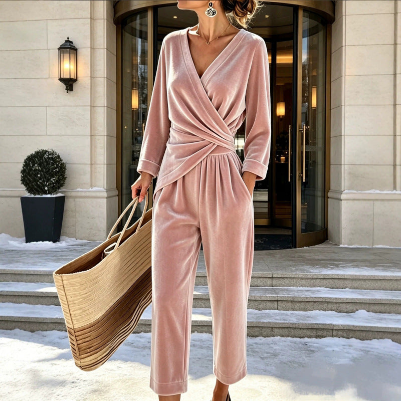 Combinaison en velours pour femmes avec haut croisé, drapé cintré et jambes larges à la cheville Echoarchiv