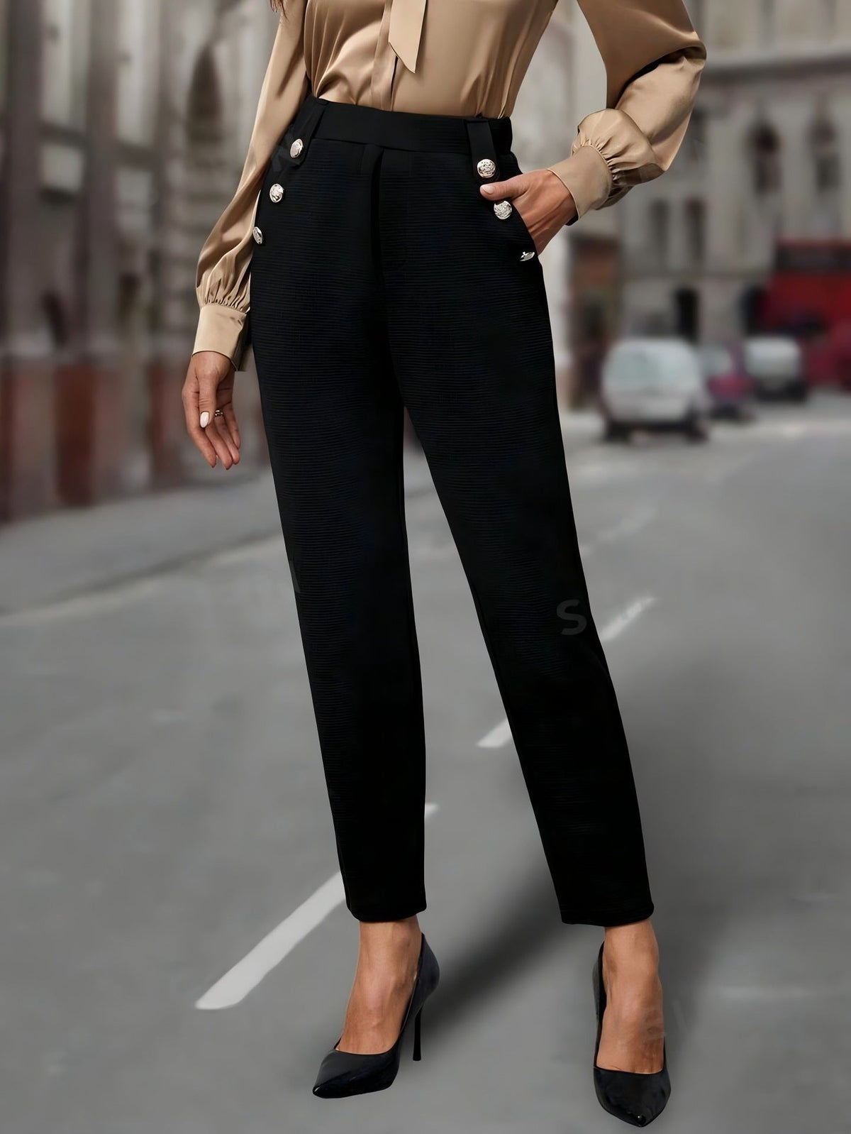 Pantalon de costume taille haute pour femmes avec boutons décoratifs