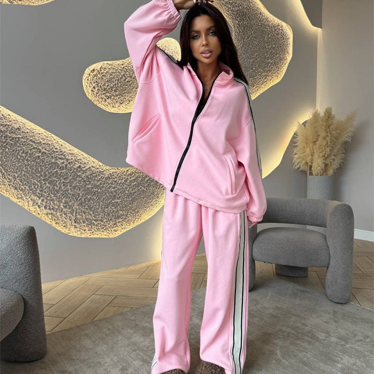 Ensemble d'entraînement oversize doux pour femmes avec veste zippée et pantalon de jogging taille haute large avec bandes contrastées Echo Archiv