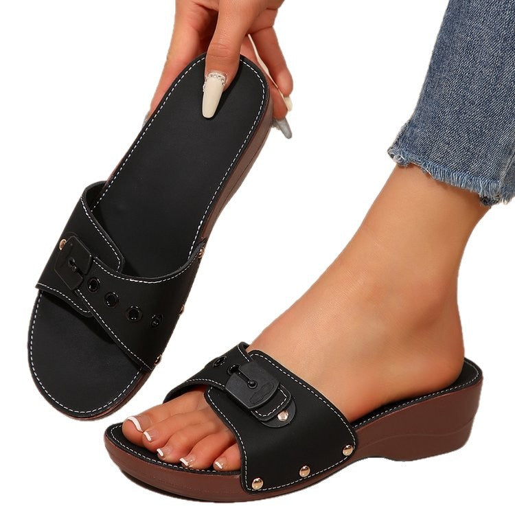 Sandales confortables pour femmes avec semelle anatomique et lanière décorative R&B
