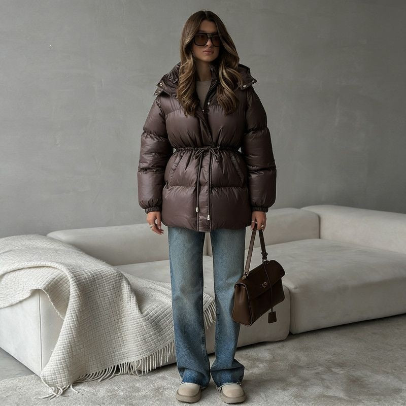 Veste à capuche pour femmes avec cordon de taille ajustable et finition brillante