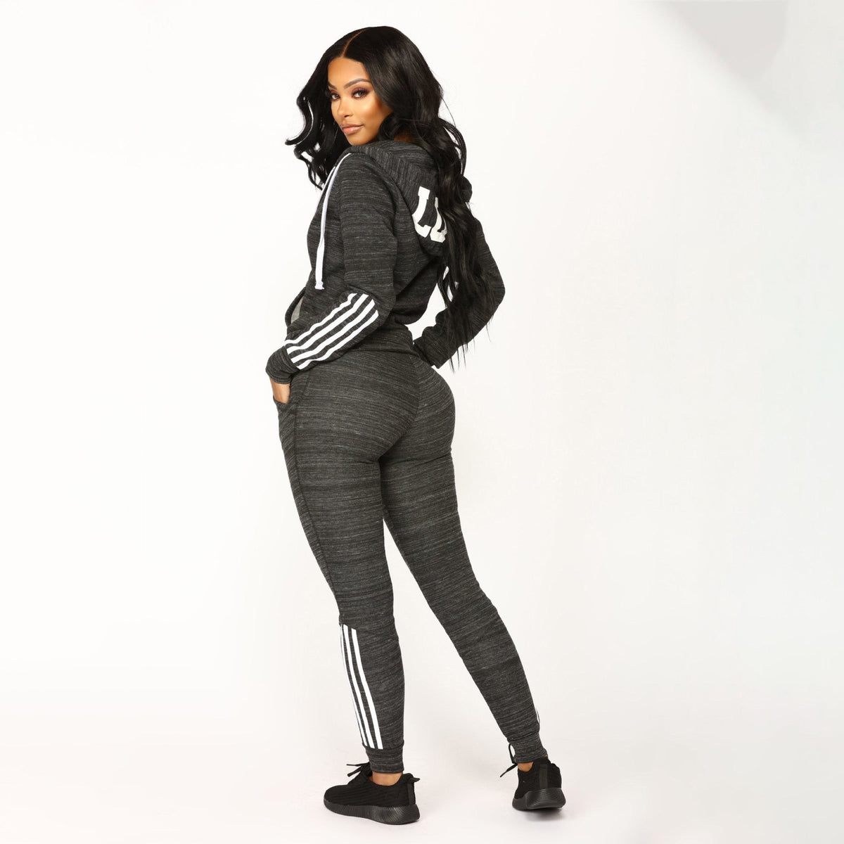 Ensemble de sweat à capuche zippé et de joggers slim pour femmes en French Terry avec des bandes contrastantes Echo Archiv
