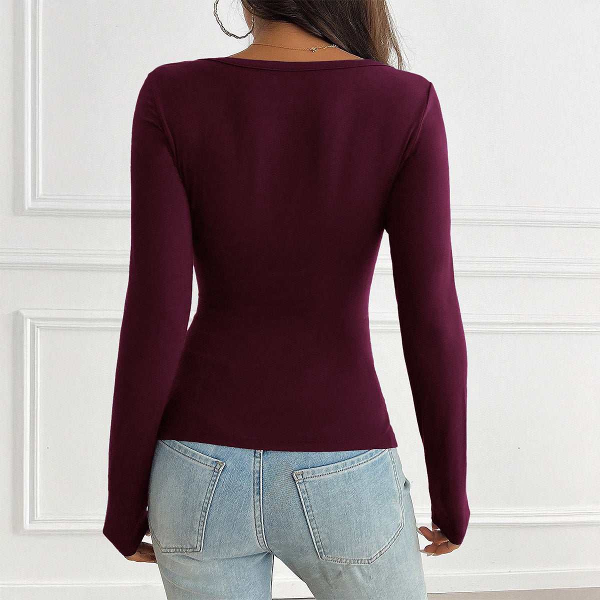 Chemisier ajusté à manches longues pour femmes avec patte de boutonnage froncée et décolleté en V profond Echo Archiv