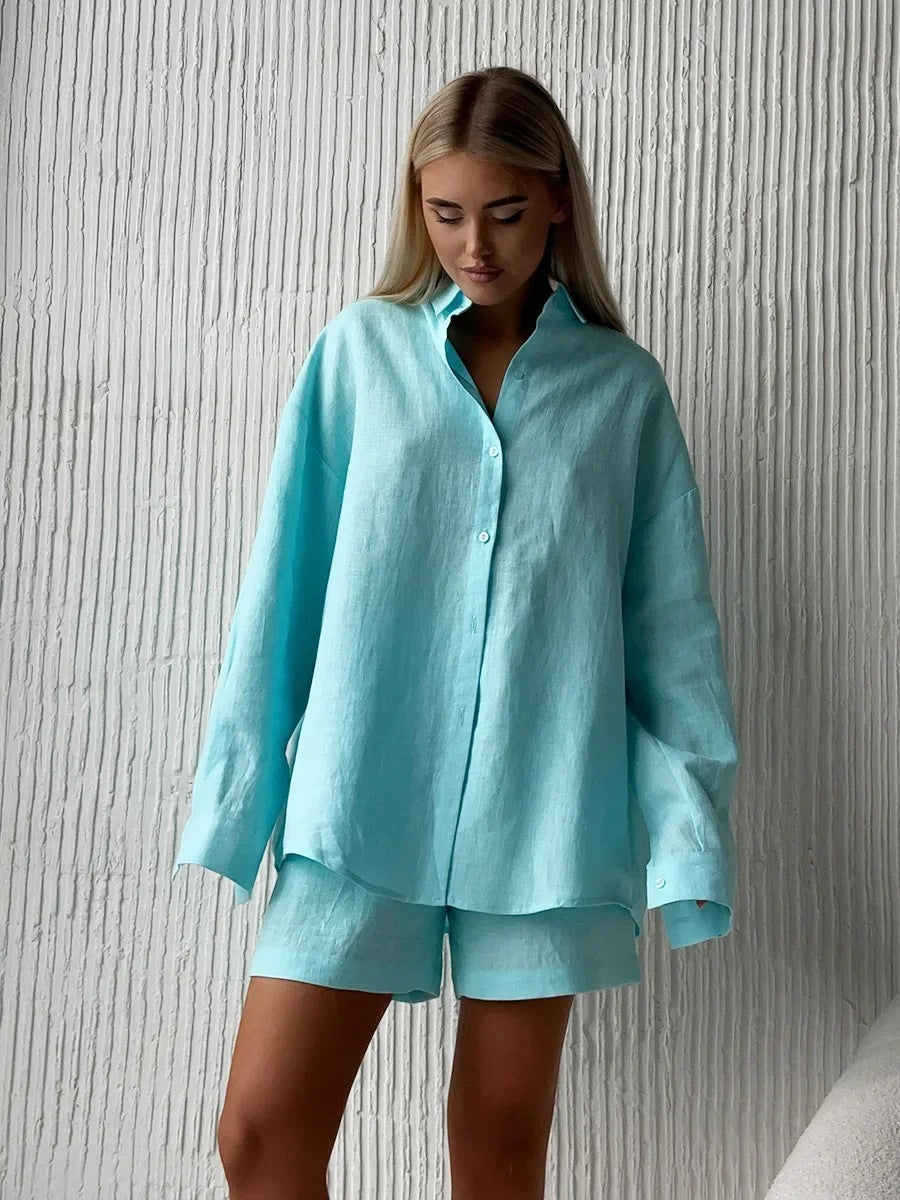 Ensemble pour femmes avec boutons et manches longues