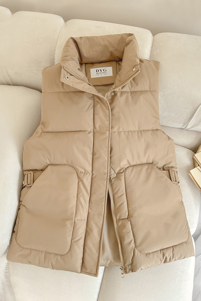 Gilet utilitaire sans manches matelassé pour femmes avec col montant, grandes poches à rabat et boucles de réglage latérales Echo Archiv