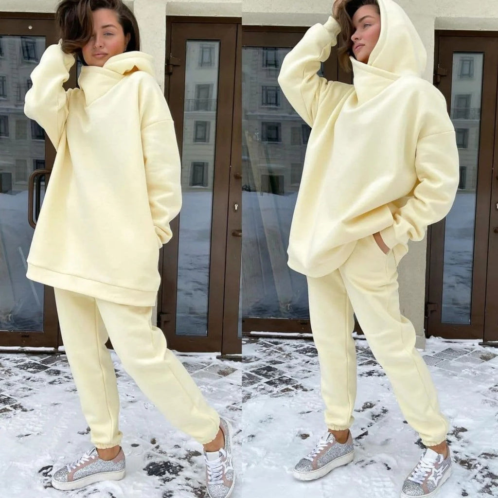 Ensemble en polaire oversize pour femmes avec capuche volumineuse, col châle incurvé et pantalon de jogging confortable