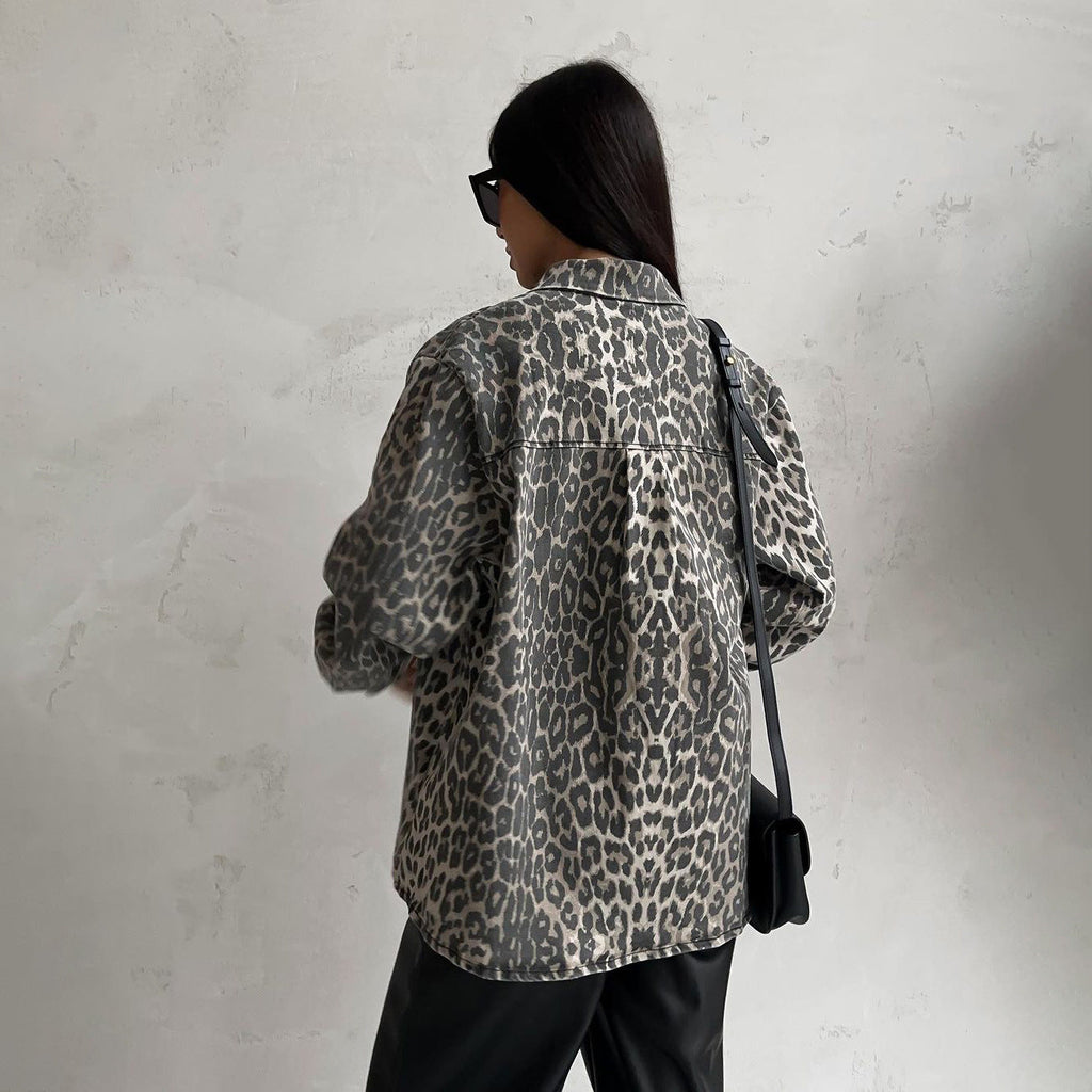 Veste en jean oversize pour femmes avec imprimé léopard et poches poitrine appliquées Echo Archiv